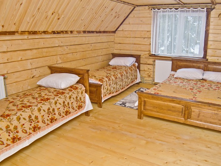 Чотиримісний